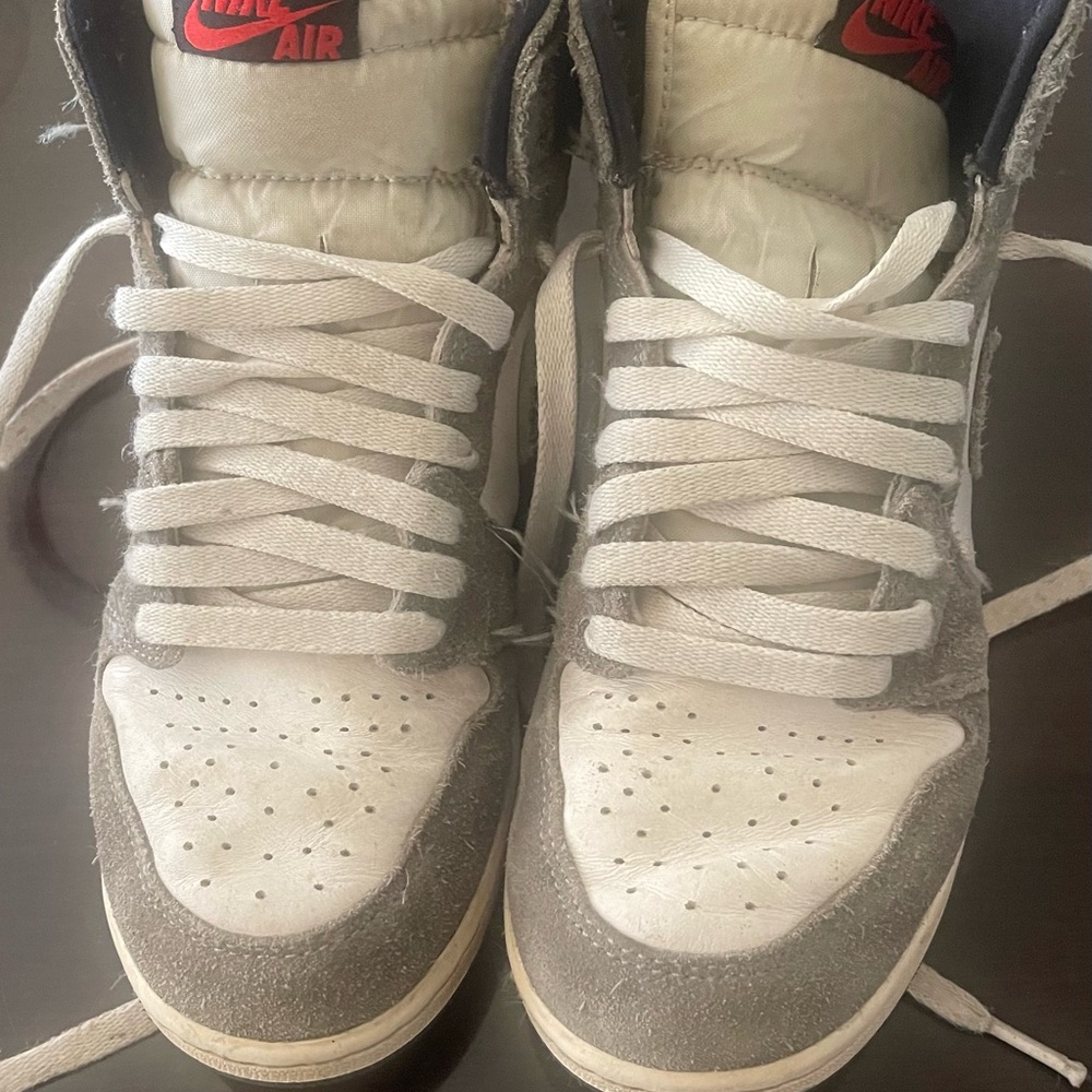 Nike Kids Sneakers - Gray and White